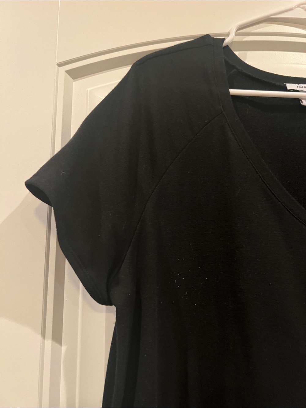 Black V-Neck Short Sleeve Women's Top - Picture 2 of 4